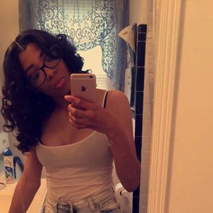 Meet your Posher, Sade